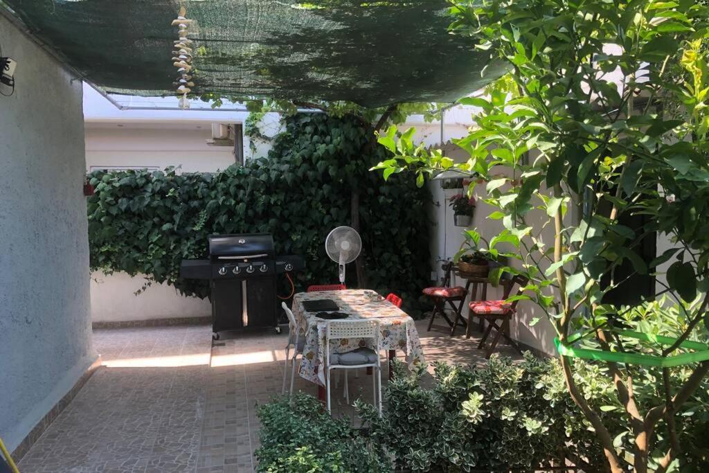 Ανακαινισμενη Μονοκατοικια 125 Τμ Στο Κεντρο Με Κηπο Villa Missolonghi Bagian luar foto