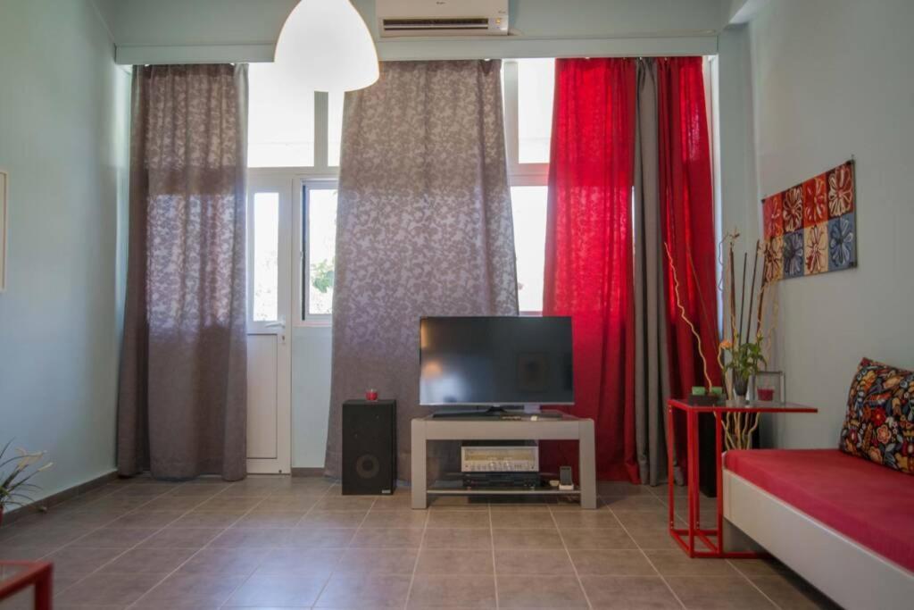 Ανακαινισμενη Μονοκατοικια 125 Τμ Στο Κεντρο Με Κηπο Villa Missolonghi Bagian luar foto